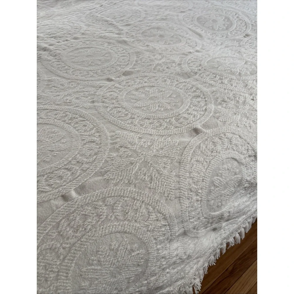 Vintage‎ Cannon Matelasse Bedspread Ivory Medallions Floral Fringe Full 92x108